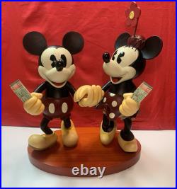 12.5 Minnie & Mickey Mouse Art of Disney Theme Parks Richard Sznerch READ