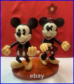 12.5 Minnie & Mickey Mouse Art of Disney Theme Parks Richard Sznerch READ