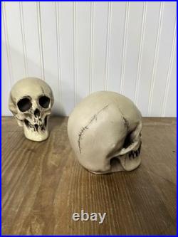 2 Vtg Walt Disney Skull Chalkware Decor Haunted Mansion Pirates Glows In Dark