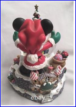 Christmas Disney Mickey Mouse Train Toyland Snowglibe Theme park Exclusive