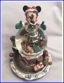Christmas Disney Mickey Mouse Train Toyland Snowglibe Theme park Exclusive