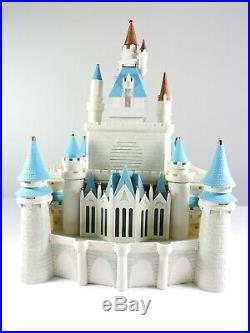 Cinderella Castle Playset 18 Walt Disney World / Disneyland Resort theme parks