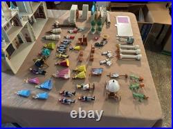 Cinderella Castle Playset Disneyland Resorts Disney World VTG Sounds & Lights