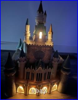 Cinderella Castle Playset Disneyland Resorts Disney World VTG Sounds & Lights