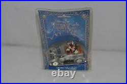 DISNEY GRAND MARSHALL WITH MICKEY Theme Park Attractions Die Cast- NEW (HXD45)