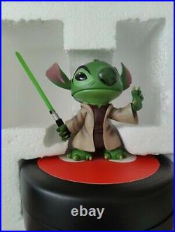 Disney Art of Theme Parks Star Wars SWW Stitch YODA Medium Figurine Statue