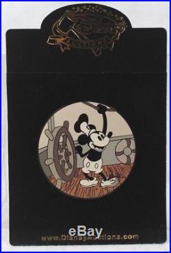 Disney Auctions LE 100 Pin Elisabete Gomes 32273 Steamboat Willie Mickey Mouse
