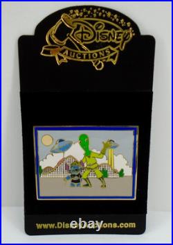 Disney Auctions Stitch and Alien at Theme Park Pin LE 500