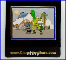 Disney Auctions Stitch and Alien at Theme Park Pin LE 500