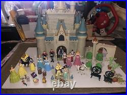 Disney Cinderella Castle Playset Lights Belle Beast Snow White Aladdin Jasmine