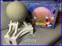 Disney Epcot SPACESHIP EARTH Monorail Toy Accessory Theme Park Collection. New