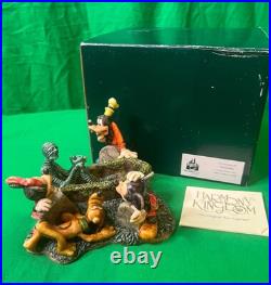 Disney HAUNTED MANSION Tea Anyone HARMONY KINGDOM Mickey Minnie Goofy Pluto NIB Disney HAUNTED MANSION Tea Anyone HARMONY KINGDOM Mickey Minnie Goofy Pluto NIB