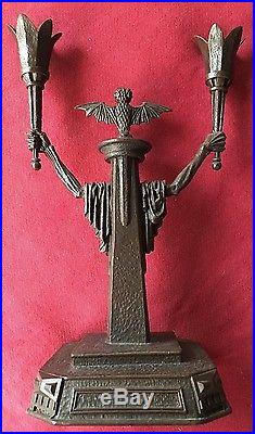 Disney Haunted Mansion 40th Anniversary Event Crypt Candelabra LE500 Kidney HTF