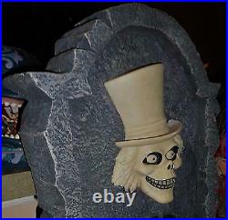 Disney Haunted Mansion Hatbox GHOST big figure tombstone lights NEW CONDITION