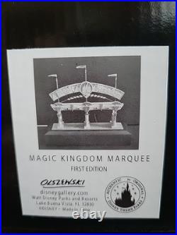 Disney MAGIC KINGDOM MARQUEE First Edition OLSZEWSKI 2011 Lights Up DISNEY WORLD