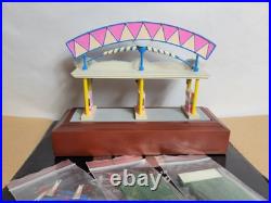 Disney MAGIC KINGDOM MARQUEE First Edition OLSZEWSKI 2011 Lights Up DISNEY WORLD