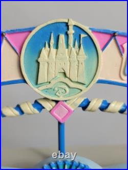 Disney MAGIC KINGDOM MARQUEE First Edition OLSZEWSKI 2011 Lights Up DISNEY WORLD