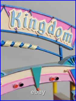 Disney MAGIC KINGDOM MARQUEE First Edition OLSZEWSKI 2011 Lights Up DISNEY WORLD