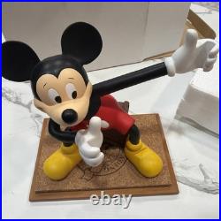 Disney Mickey Mouse Figurine Statue Disney Theme Park Resort (1990's Vintage)