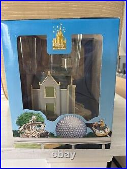 Disney Monorail Haunted Mansion Light Up Playset Theme Park Edition
