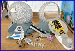 Disney Monorail Spaceship Earth Epcot Adventure Play Set & FiguresWorld Park Ex