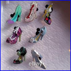 Disney Pin Badge Set 18 Pieces with Case