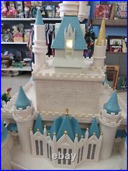 Disney Princess Theme Park Monorail Cinderella Castle With Figures Read Descrpt