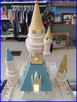 Disney Princess Theme Park Monorail Cinderella Castle With Figures Read Descrpt