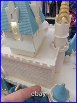 Disney Princess Theme Park Monorail Cinderella Castle With Figures Read Descrpt