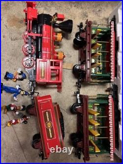 Disney Railroad Train Set with Mickey & Friends Figures, Theme Park Collection