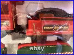 Disney Railroad Train Set with Mickey & Friends Figures, Theme Park Collection