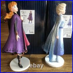 Disney Showcase Collection Couture De Force Frozen II Anna & Elsa Figurine Set