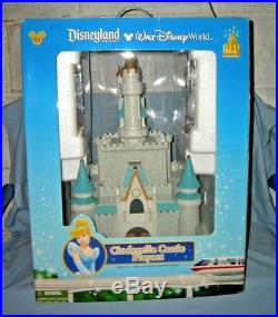 Disney Theme Park Cinderella Castle Playset MIB