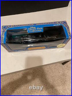 Disney Theme Park Collection metal die cast vehicle Haunted Mansion Hearse NIB