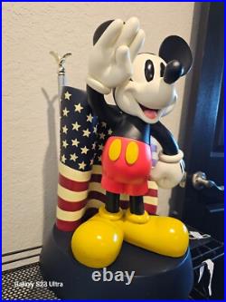 Disney Theme Park Mickey Mouse With Flag Big Fig American Disneyana