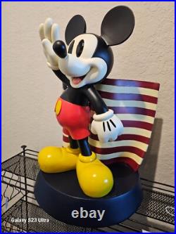 Disney Theme Park Mickey Mouse With Flag Big Fig American Disneyana