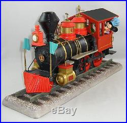 Disney WDCC THEME PARK ENGINEER MICKEY MOUSE I HAVE ALWAYS LOVED TRAINS withBox