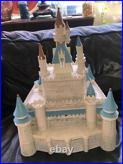 Disney World Theme Park Monorail Cinderella's Castle Playset Toy Accessory