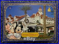 Disney's Grand Floridian Resort & Spa Monorail Toy Accessory Theme Park withBox