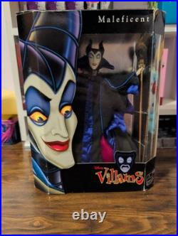 Disney's Villains Maleficent Doll Theme Park Exclusive NIB RARE Collectible