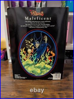 Disney's Villains Maleficent Doll Theme Park Exclusive NIB RARE Collectible