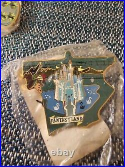 Disneyland 5 Park Pin Set