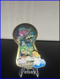 Disneyland Paris Disney Alice in Wonderland Keyhole Single Pin LE 800 75th