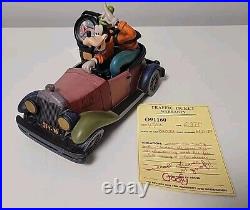 Fossil Disney Theme Parks Goofy 70th Anniversary Watch Figurine Set 160/2000