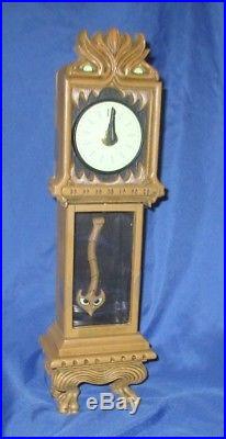 HAUNTED MANSION Disney Theme Parks Exclusive Grandfather Clock GLOW N DARK
