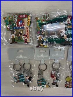 Hong Kong Disney Acrylic Keychain Set of 8 Mickey Minnie Halloween Theme Collect Hong Kong Disney Acrylic Keychain Set of 8 Mickey Minnie Halloween Theme Collect