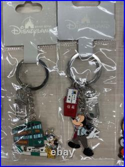 Hong Kong Disney Acrylic Keychain Set of 8 Mickey Minnie Halloween Theme Collect Hong Kong Disney Acrylic Keychain Set of 8 Mickey Minnie Halloween Theme Collect