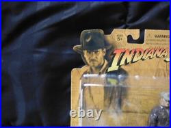 Indiana jones 2003 disney theme park german solder with crate