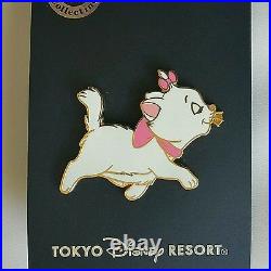 Japan Tokyo Disney TDR Aristocats Marie Cat Confident Kitty Walking Pin 82844