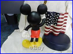 LARGE RARE Disney Theme Parks Exclusive Mickey Mouse American Flag Statue #1579
